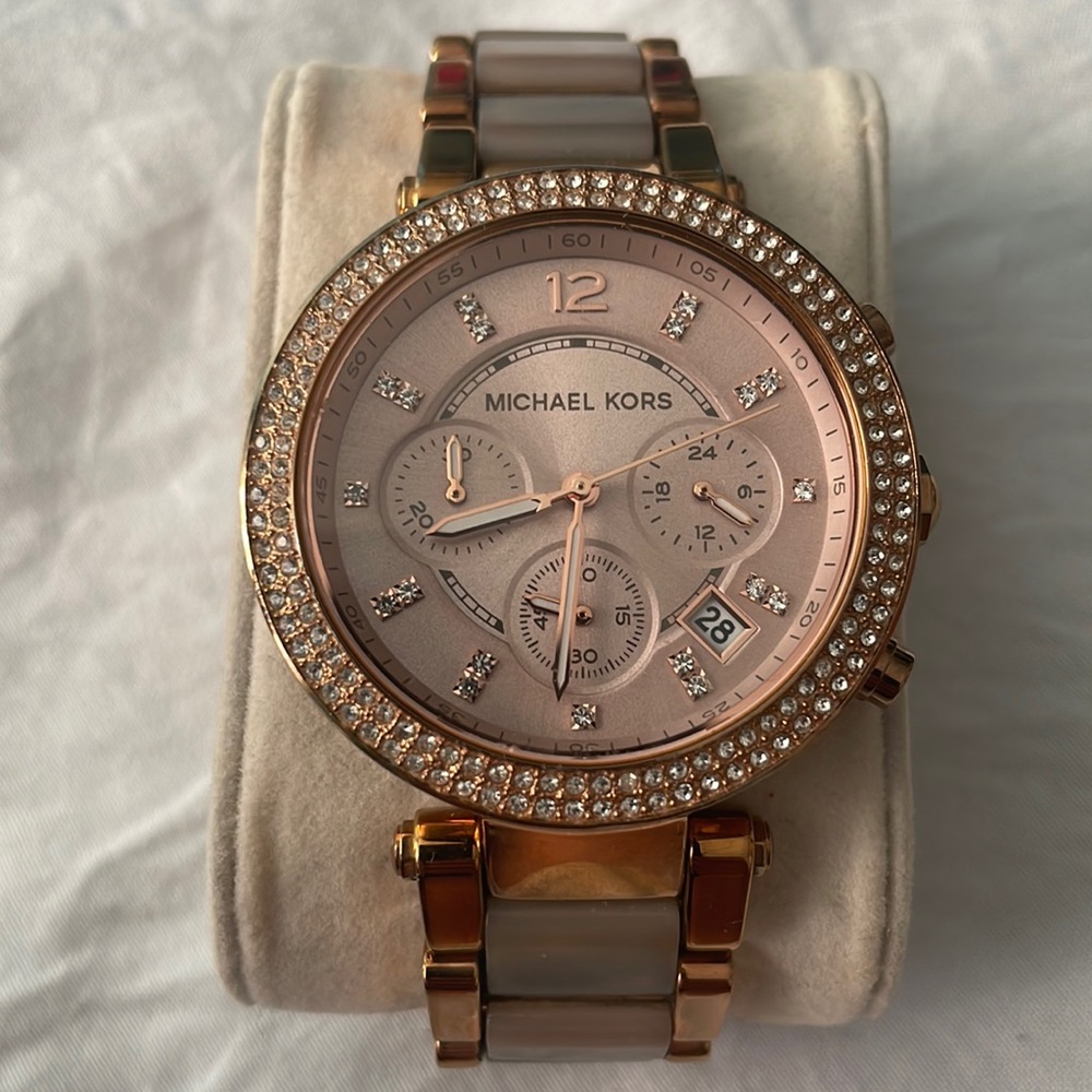 Michael kors rose gold watch